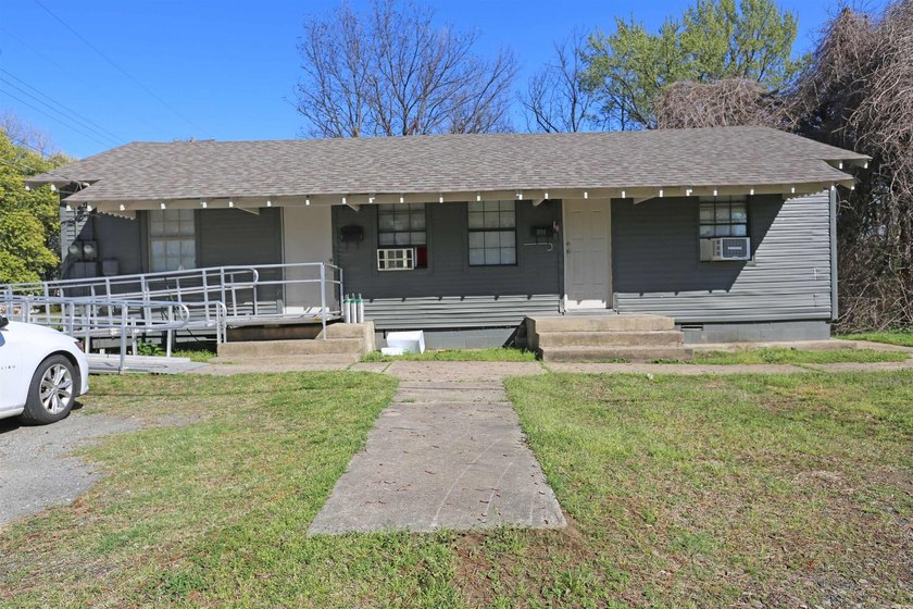 Two duplexes on one parcel offering a fantastic investment - photo 2