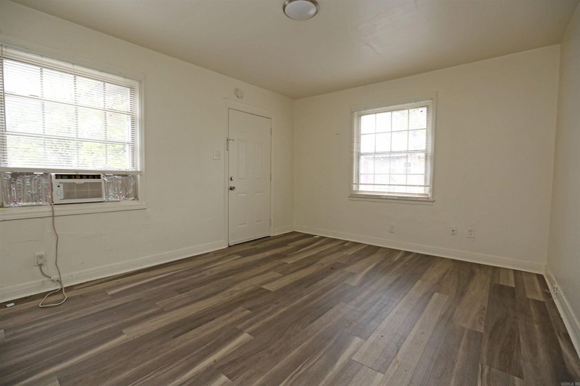 Two duplexes on one parcel offering a fantastic investment - photo 8