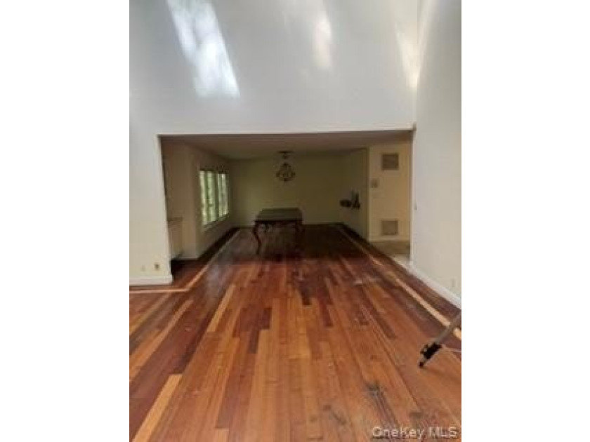 Short Sale - cash offers only- it is only unable to be financed - photo 5