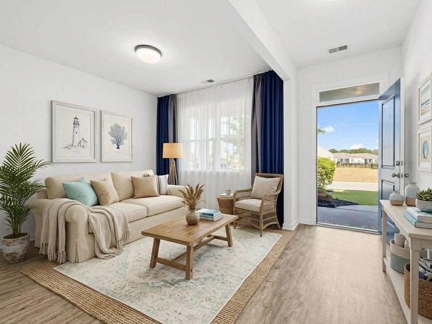 Absolutely beautiful and meticulously maintained 4 bedroom 2.5 - photo 8