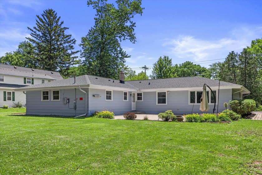 4 Bed 2 Bath Ranch Home on Over 1/2 Acre in Desirable Fox Point - photo 17