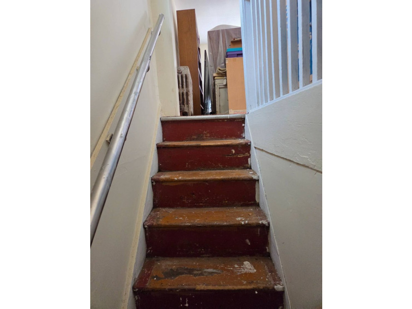 First time on market. One of a kind Boro Park home. 1 family - photo 25