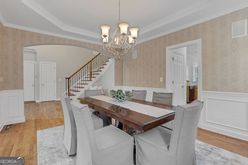 Enjoy luxury golf-course living in Windermere Golf Village with - photo 7