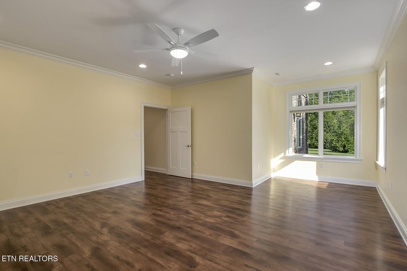 Luxury lakefront living in the heart of West Knoxville on Fort - photo 38