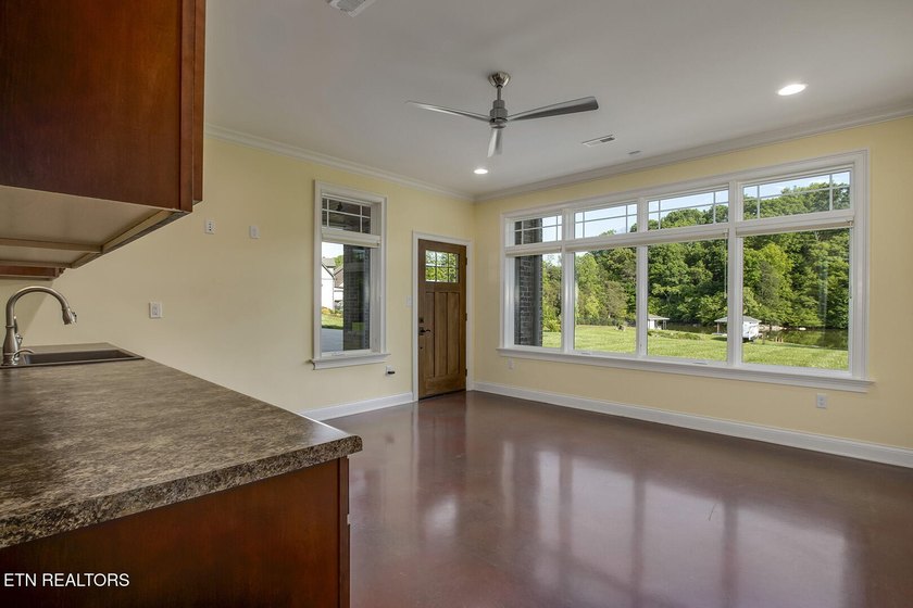 Luxury lakefront living in the heart of West Knoxville on Fort - photo 40