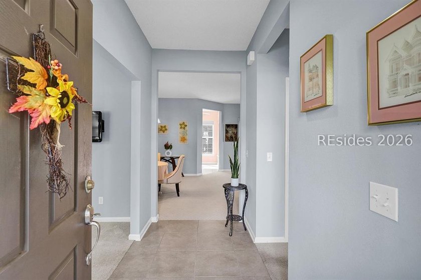 Welcome to this beautifully maintained Wren model in Sun City - photo 3