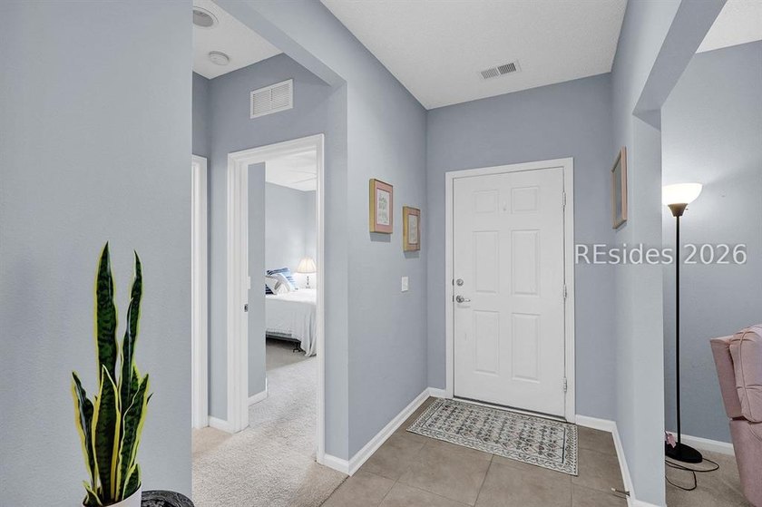 Welcome to this beautifully maintained Wren model in Sun City - photo 4
