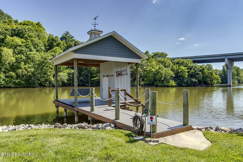 Luxury lakefront living in the heart of West Knoxville on Fort - photo 55