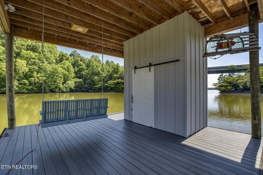 Luxury lakefront living in the heart of West Knoxville on Fort - photo 56