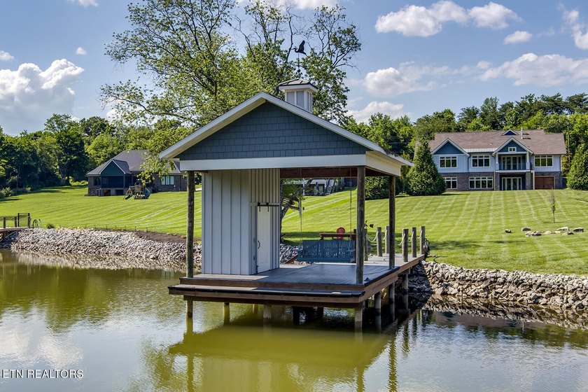 Luxury lakefront living in the heart of West Knoxville on Fort - photo 58