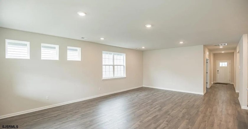 NEW ACTIVE ADULT COMMUNITY! The Clifton is a stunning new - photo 7