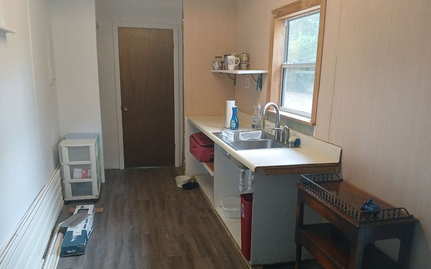 This Silver Lake package includes a durable 2BD/1BA block home - photo 22