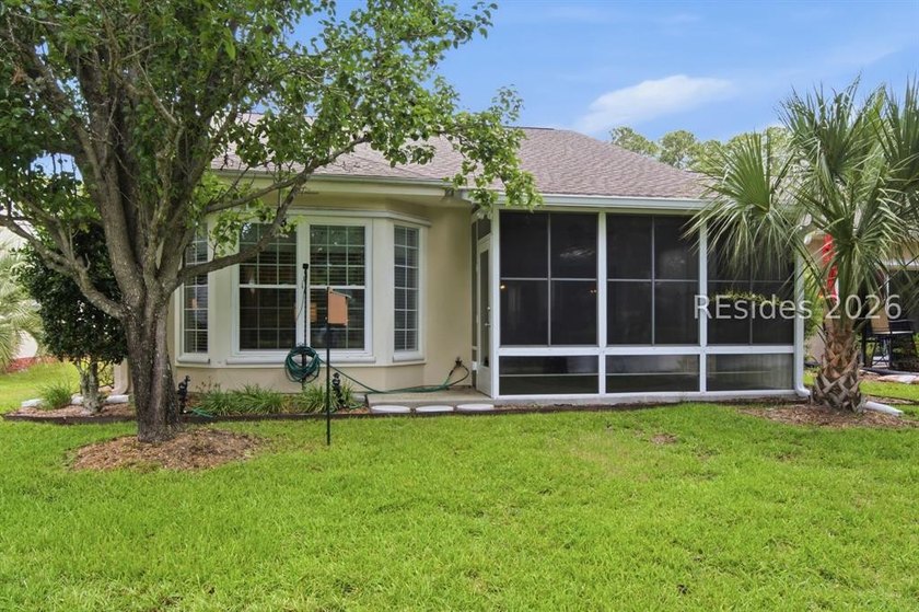 Welcome home to this charming &amp; beautifully updated retreat - photo 25