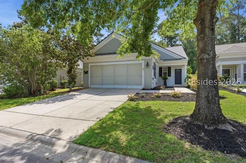 Welcome home to this beautifully 3 bedroom, 2 bath gem - photo 2