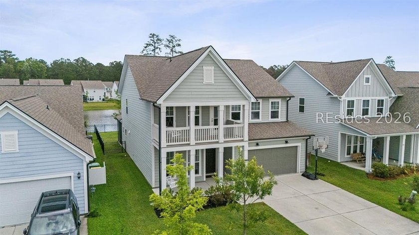 Stunning 5 bedroom, 4 bath lagoon front home designed for both - photo 2