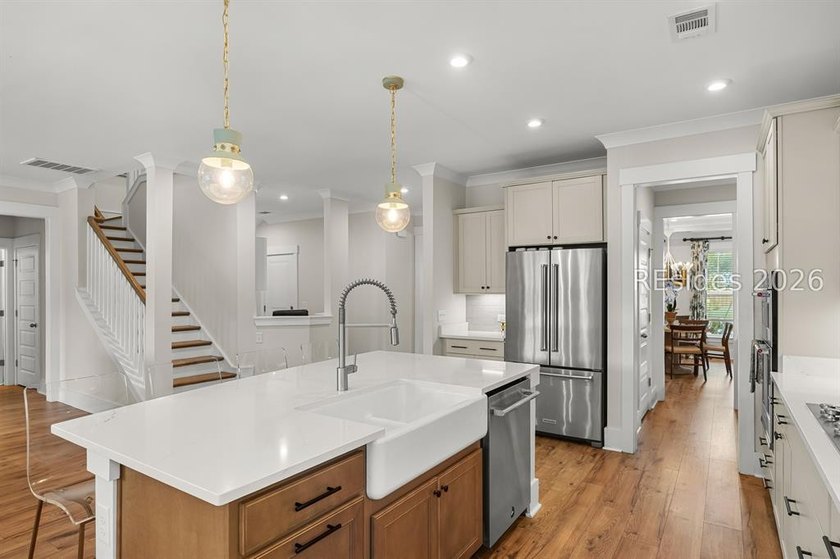 Stunning 5 bedroom, 4 bath lagoon front home designed for both - photo 9