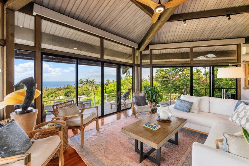 E Komo Mai to Your Own Private Paradise Above Wailea As you pass - photo 5
