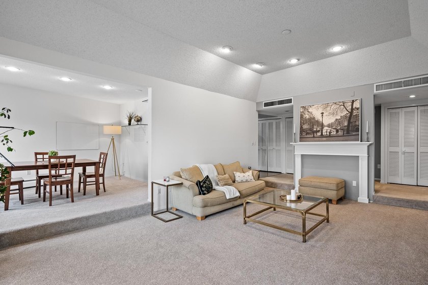 Affordable condo living! HOA fee pays almost EVERYTHING: water - photo 7