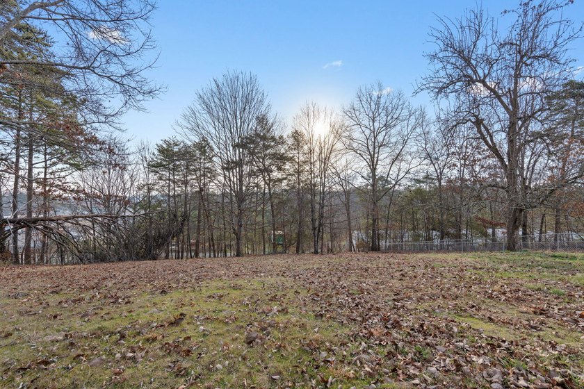 HANDICAP ACCESSIBLE! FHA VA WELCOME! CLOSE IN LOCATION! STORAGE - photo 27