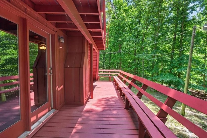 Tucked away on 2.5 beautiful usable acres, 421 Lusk Court offers - photo 12