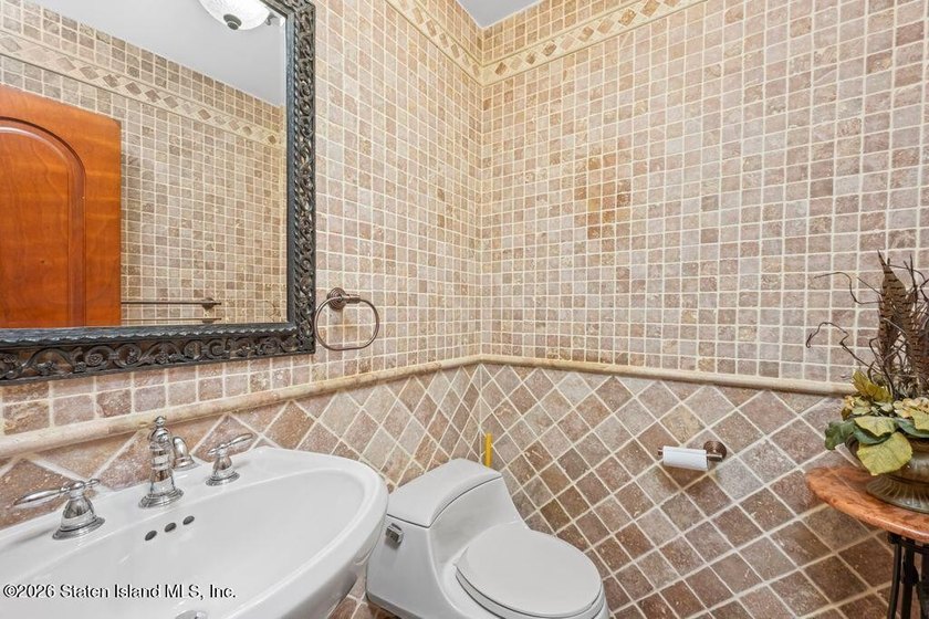 Nestled on a quiet, private block, this beautifully maintained - photo 14