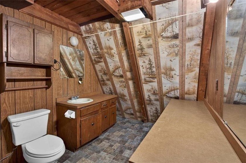 Tucked away on 2.5 beautiful usable acres, 421 Lusk Court offers - photo 30