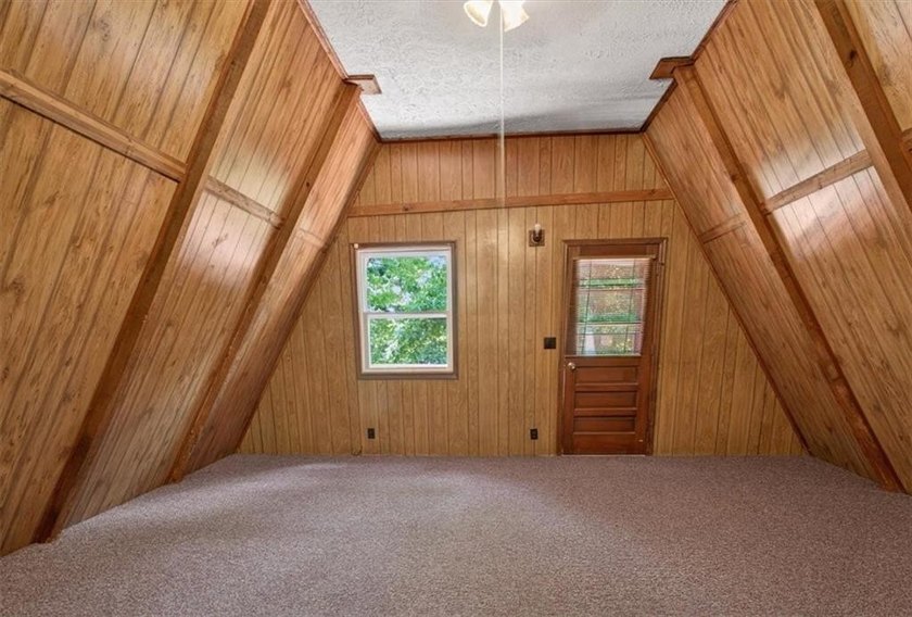 Tucked away on 2.5 beautiful usable acres, 421 Lusk Court offers - photo 33