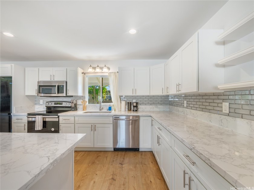 This 4-bedroom, 2-bath Wahiawa home offers the space and - photo 4
