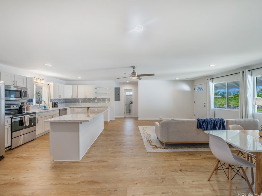 This 4-bedroom, 2-bath Wahiawa home offers the space and - photo 8