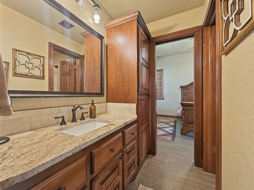 With exceptional views of the Wichita Mountains and just a - photo 28