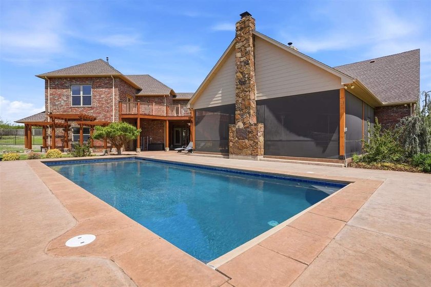 With exceptional views of the Wichita Mountains and just a - photo 49