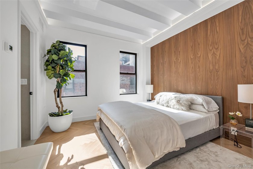 18 West 70 Street Apt 9H | New York, NY 10023 1 Bed 1,5 Baths in - photo 10