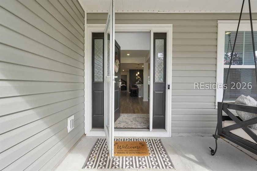 Welcome to 121 Teal Bluff Boulevard! A beautifully maintained - photo 10