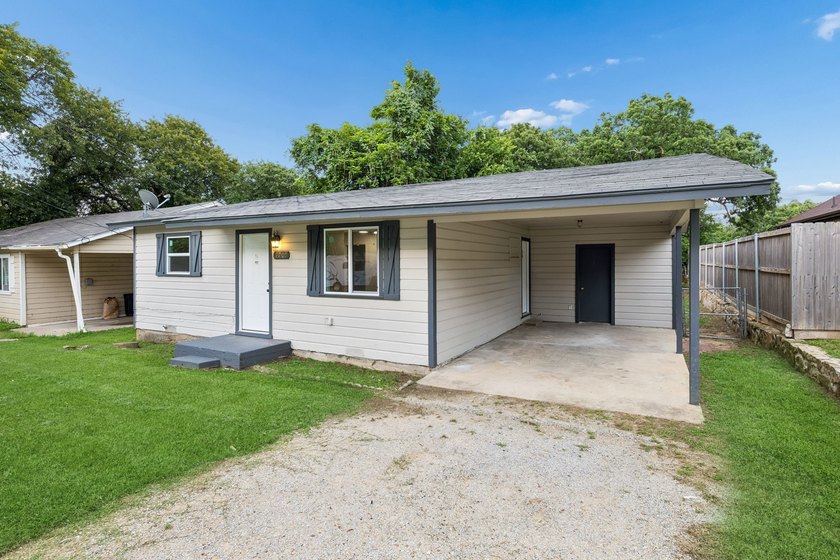 Investor opportunity! Don't miss your chance to own two homes - photo 3