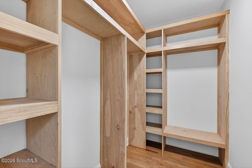 $10,000 Seller to contribute towards furniture or closing cost! - photo 25
