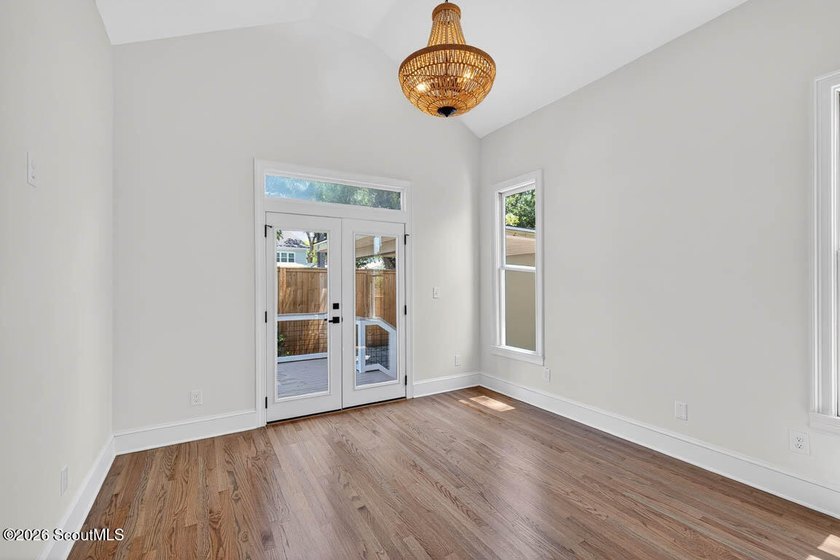 $10,000 Seller to contribute towards furniture or closing cost! - photo 27