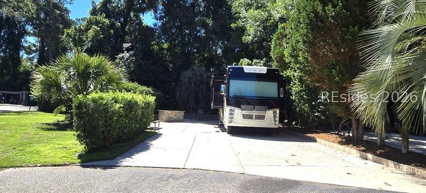 One of the more desired RV lots! Enjoy resort-style amenities - photo 5