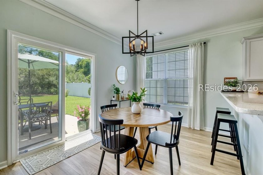 Welcome to this beautifully updated 3-bedroom, 2.5 bath home in - photo 4
