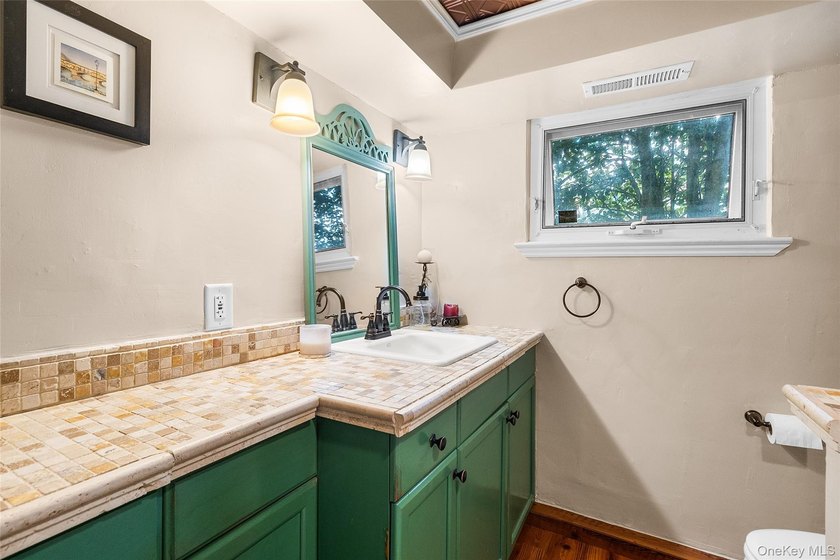 Have you been searching for the home that has it all? Welcome to - photo 18