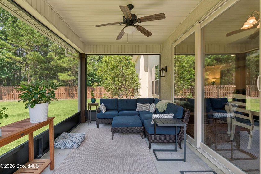 Room to Live, Work &amp; Entertain! This beautifully designed - photo 20