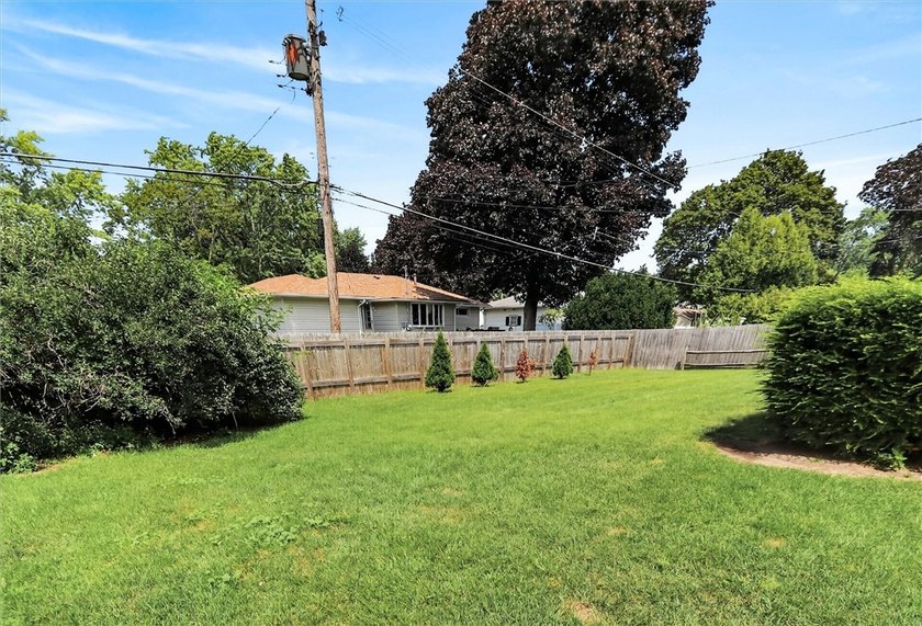 Come check out one level living in West Irondequoit at its - photo 35