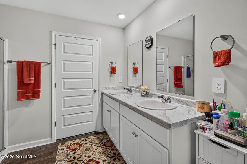 Welcome to 58 Autumns Wood Drive! Built in 2024, this stunning - photo 28