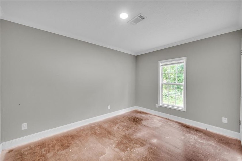 Discover the perfect blend of space, comfort, and country living - photo 37