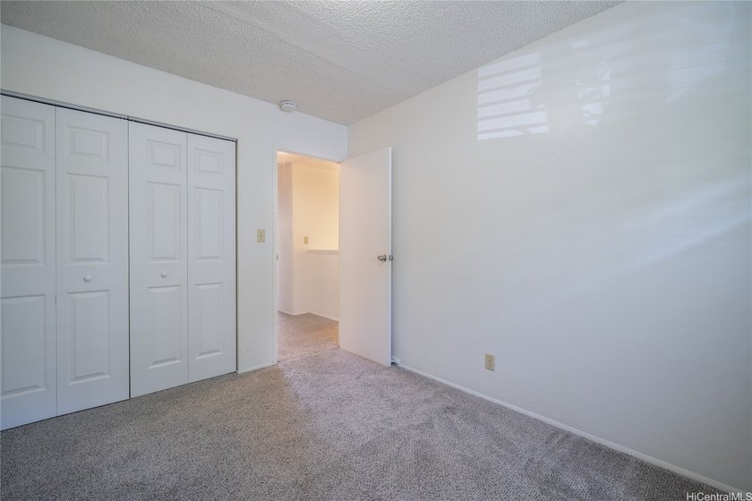 Sunny and spacious end model townhome in Nob Hill Three! Park - photo 8