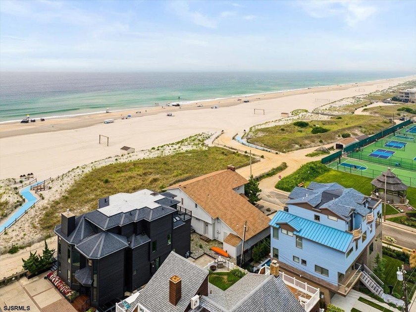 RARE FIND! HURRY!! An exceptional opportunity to build your - photo 9