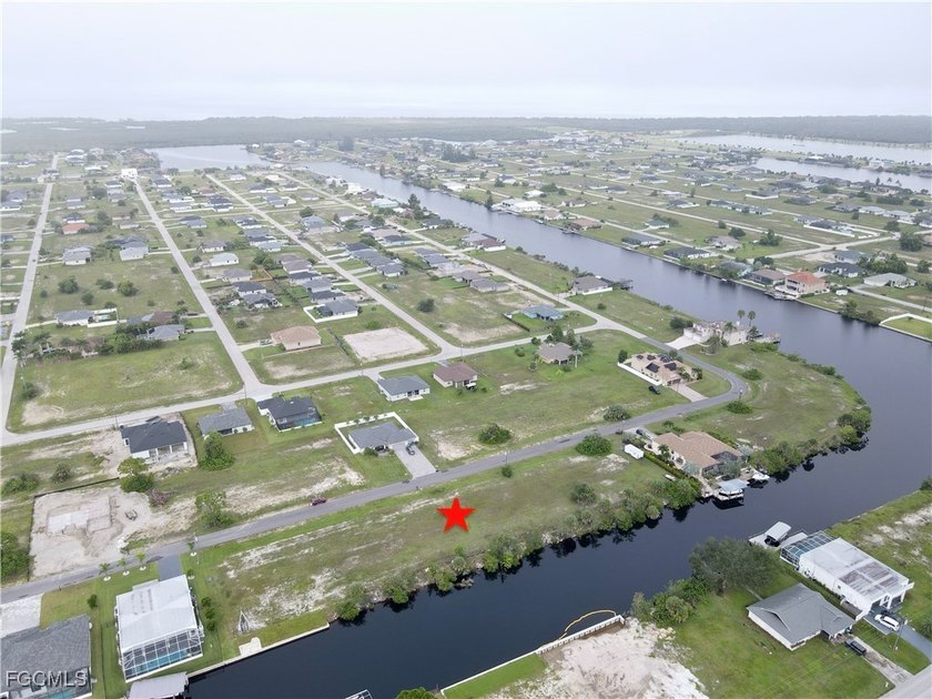 Welcome to your slice of Florida paradise-this vacant lot in the - photo 8