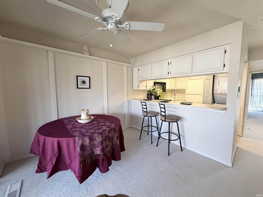 Discover the potential in this 2-level, 2 bedroom, 2 bath - photo 5