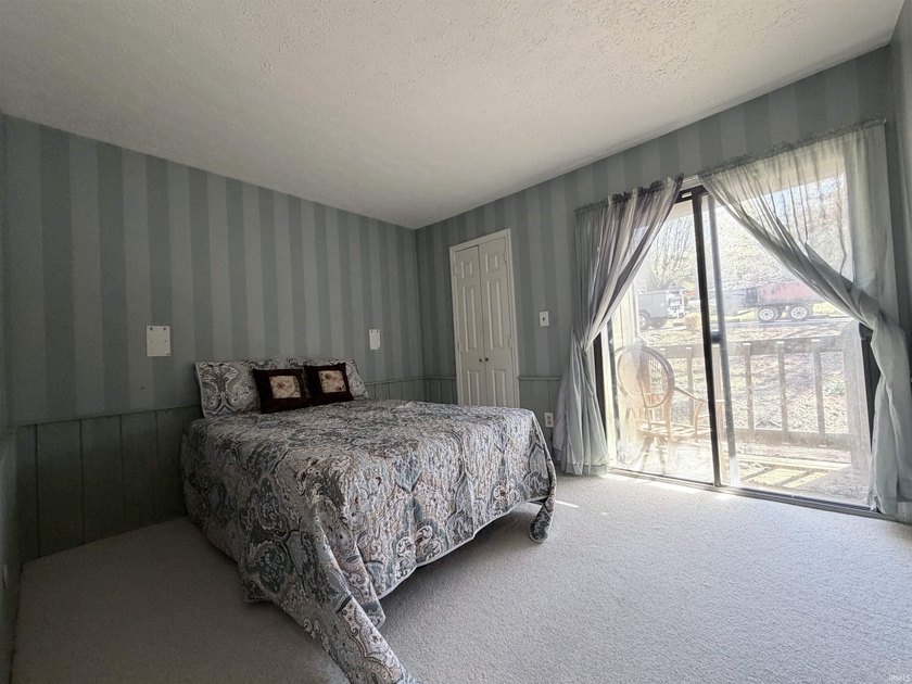 Discover the potential in this 2-level, 2 bedroom, 2 bath - photo 7