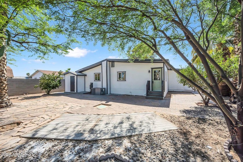 Beautifully remodeled and adorable home in the active adult - photo 43