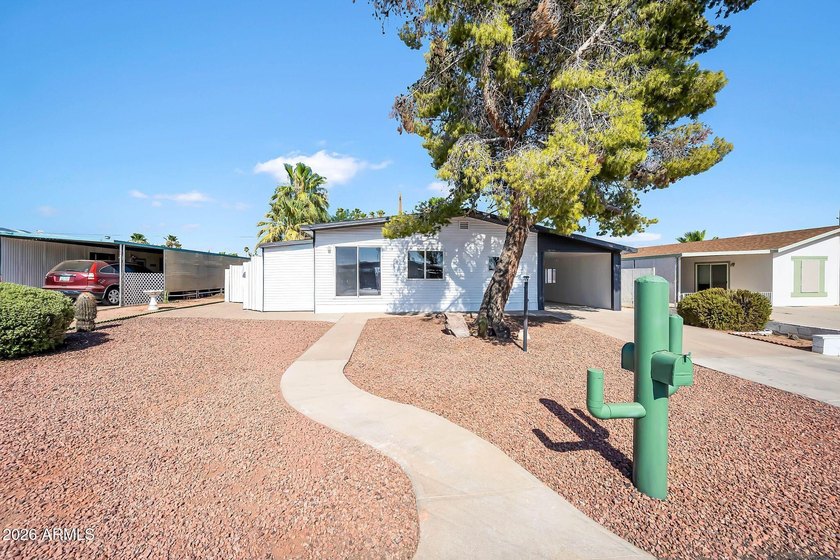 Beautifully remodeled and adorable home in the active adult - photo 44